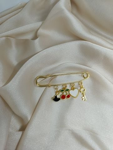 Özgür Çengel Broş